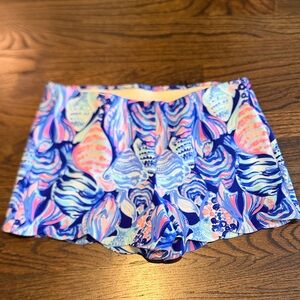 Lilly Pulitzer scuba shorts medium